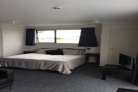 Photo of property in 23 Jones Crescent, Melville, Hamilton, 3206