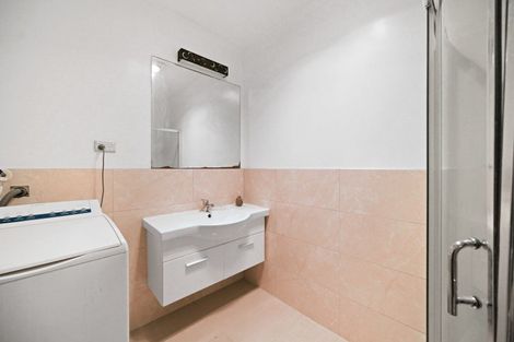 Photo of property in 2/41 York Street, Hamilton East, Hamilton, 3216