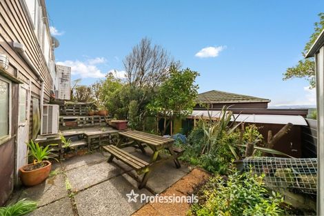 Photo of property in 4 Stormont Place, Kingston, Wellington, 6021