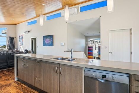 Photo of property in 264a Seaforth Road, Waihi Beach, 3611
