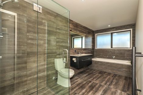 Photo of property in 17 Ribbonwood Close, Te Kauwhata, 3710