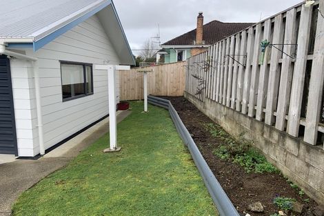 Photo of property in 18a Puriri Street, Hawera, 4610