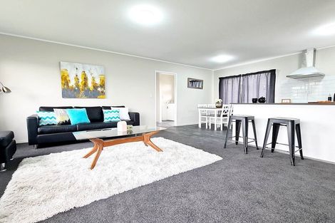 Photo of property in 11a De Bloge Place, Clendon Park, Auckland, 2103