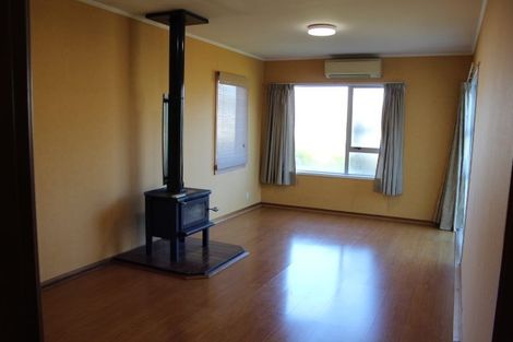 Photo of property in 21 Lisa Rise, Half Moon Bay, Auckland, 2012