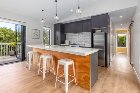 Photo of property in 9 Tauhou Place, Waikanae, 5036