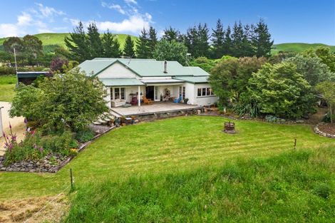 Photo of property in 56 Parkers Road, West Taratahi, Carterton, 5791