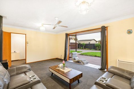 Photo of property in 31 Solomon Avenue, Redwood, Christchurch, 8051