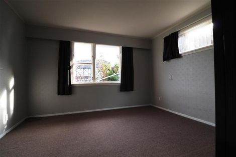 Photo of property in 32 Castle Crescent, Stokes Valley, Lower Hutt, 5019