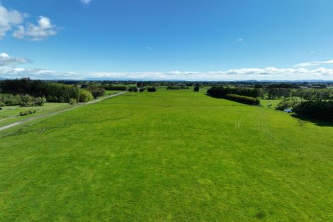 Photo of property in 33 Mckellar Road, Seaward Bush, Invercargill, 9871