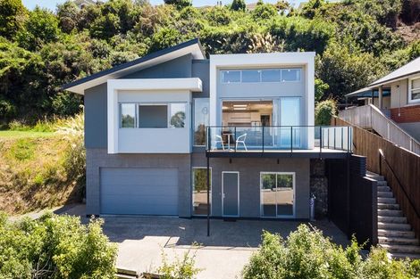 Photo of property in 34 Seaview Terrace, Kew, Dunedin, 9012