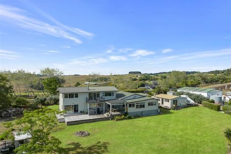 Photo of property in 65 Sandstone Road, Whitford, Manurewa, 2576