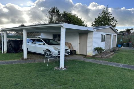 Photo of property in 21 Castle Street, Eltham, 4322