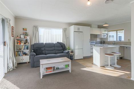 Photo of property in 17 Koromiko Street, Inglewood, 4330