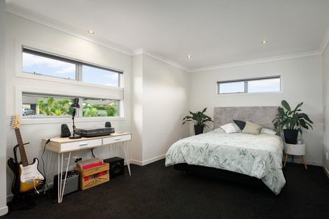 Photo of property in 12 Haden Place, Omokoroa, 3114