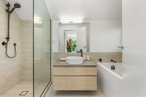 Photo of property in 1 Overdale Drive, Cashmere, Christchurch, 8022