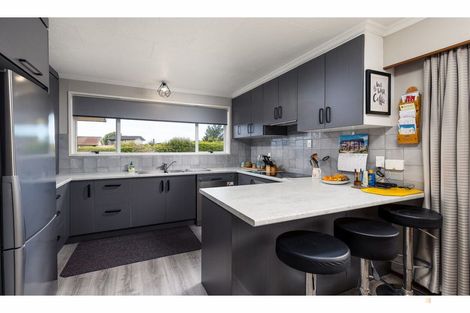 Photo of property in 11 Oxford Street, Waimate, 7924