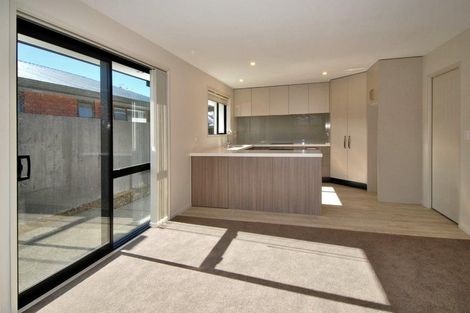 Photo of property in 2/78 Wilsons Road South, Saint Martins, Christchurch, 8022