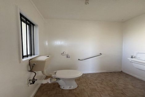 Photo of property in 35 Shirley Road, Shirley, Christchurch, 8013