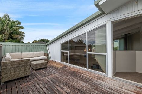 Photo of property in 27 Baring Terrace, Strandon, New Plymouth, 4312