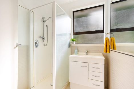 Photo of property in 14 Thomas Avenue, Te Atatu Peninsula, Auckland, 0610