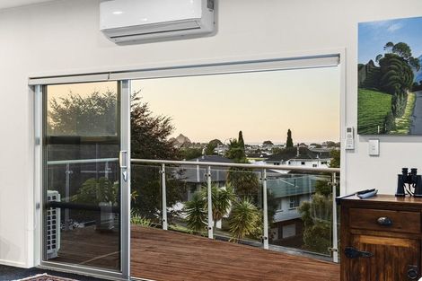 Photo of property in 67a Fulford Street, New Plymouth, 4310