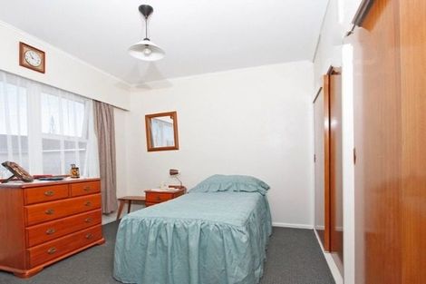 Photo of property in 2/9 Roseburn Place, Pakuranga, Auckland, 2010