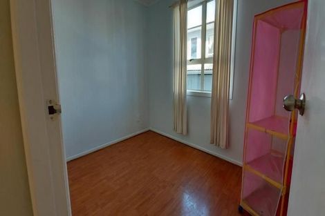 Photo of property in 68 Harrington Road, Henderson, Auckland, 0610