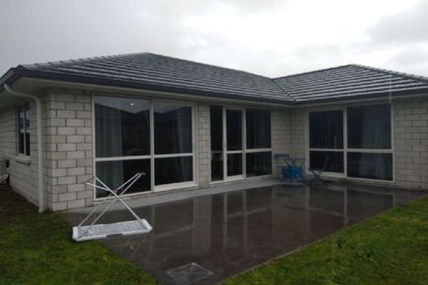 Photo of property in 11 Harding Drive, Papamoa Beach, Papamoa, 3118