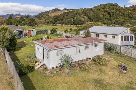 Photo of property in 126 Hampton Road, Whangamata, 3620