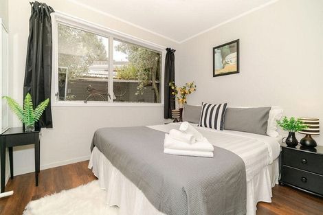 Photo of property in 6 Cherry Tree Place, Massey, Auckland, 0614