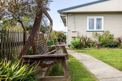 Photo of property in 21 Hyla Road, Haumoana, 4102