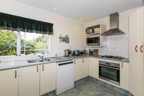 Photo of property in 525a Main North Road, Bay View, Napier, 4104
