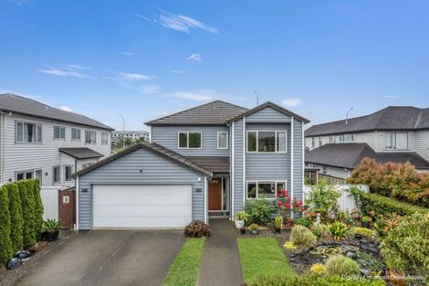 Photo of property in 33 Pickaberry Avenue, Karaka, Papakura, 2113