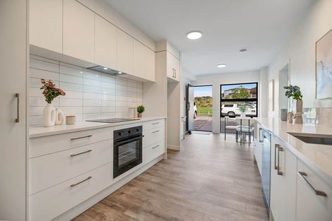 Photo of property in 4/3 Kawau Close, Orewa, 0931