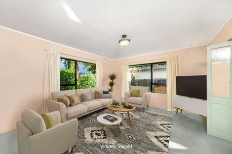 Photo of property in 5 Gregory Close, Palmerston North, 4414