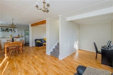 Photo of property in 6 Kaitawa Street, Waikanae Beach, Waikanae, 5036