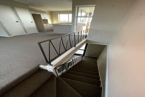 Photo of property in 5/60 West Coast Road, Glen Eden, Auckland, 0602