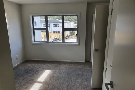 Photo of property in 19 Mcgrath Way, Taita, Lower Hutt, 5011