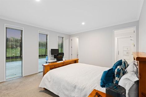 Photo of property in 1 Three Oaks Drive, Dairy Flat, Albany, 0794