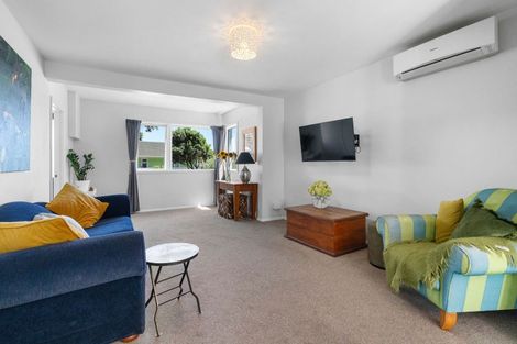Photo of property in 71 Muritai Road, Eastbourne, Lower Hutt, 5013