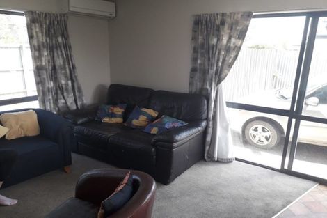 Photo of property in 2/76 Wharenui Road, Upper Riccarton, Christchurch, 8041