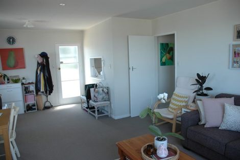 Photo of property in 2/23 Maple Grove, Maungaraki, Lower Hutt, 5010