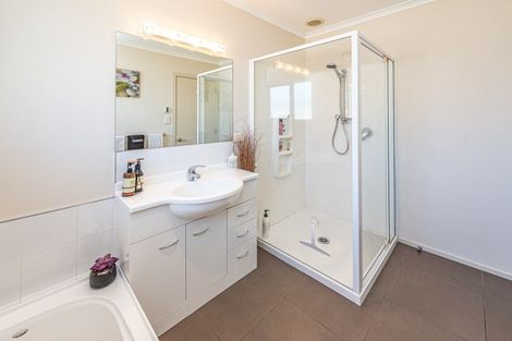 Photo of property in 24 Poynter Place, Gonville, Whanganui, 4501