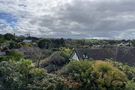 Photo of property in 2/28 Waiau Street, Torbay, Auckland, 0630