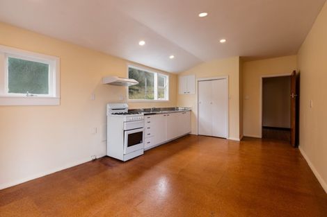 Photo of property in 17 Camperdown Road, Miramar, Wellington, 6022