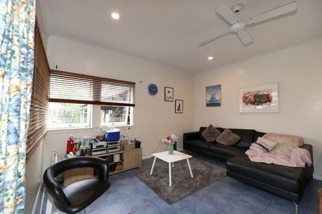 Photo of property in 404 Massey Street, Akina, Hastings, 4122