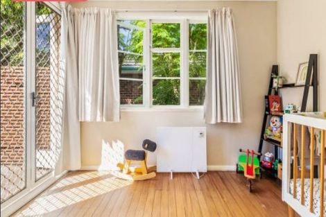 Photo of property in 76 Titirangi Road, New Lynn, Auckland, 0600