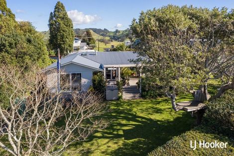 Photo of property in 21 The Crescent, Waihi Beach, 3611