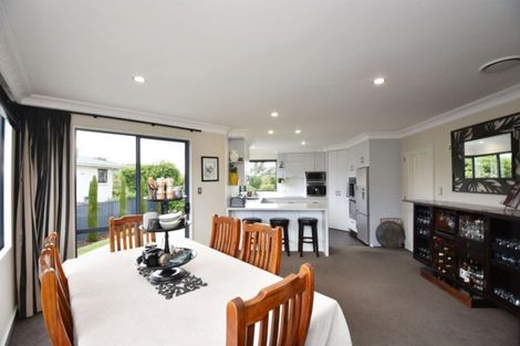 Photo of property in 712 Queens Drive, Waikiwi, Invercargill, 9810