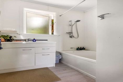 Photo of property in 82 Turner Drive, Western Heights, Rotorua, 3015